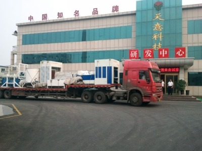 發(fā)貨:浙江嘉善兩套無(wú)機(jī)發(fā)泡保溫板設(shè)備啟運(yùn)