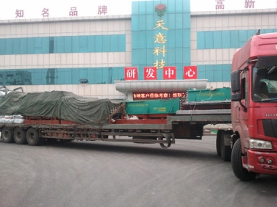 發(fā)貨:江蘇徐州墻板機(jī)設(shè)備4套